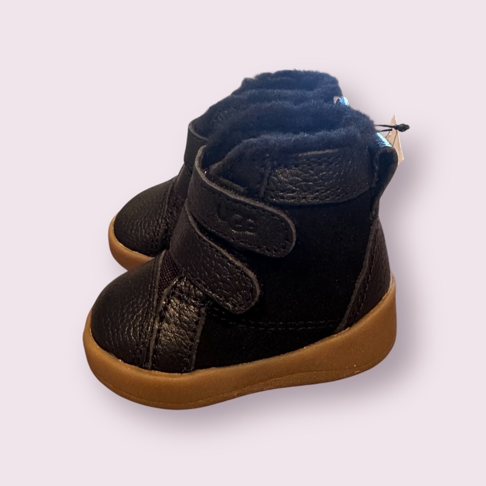 New In Box UGG Black Baby Rennon II Booties with Buckle Detail Size 0/1 - Picture 9 of 13